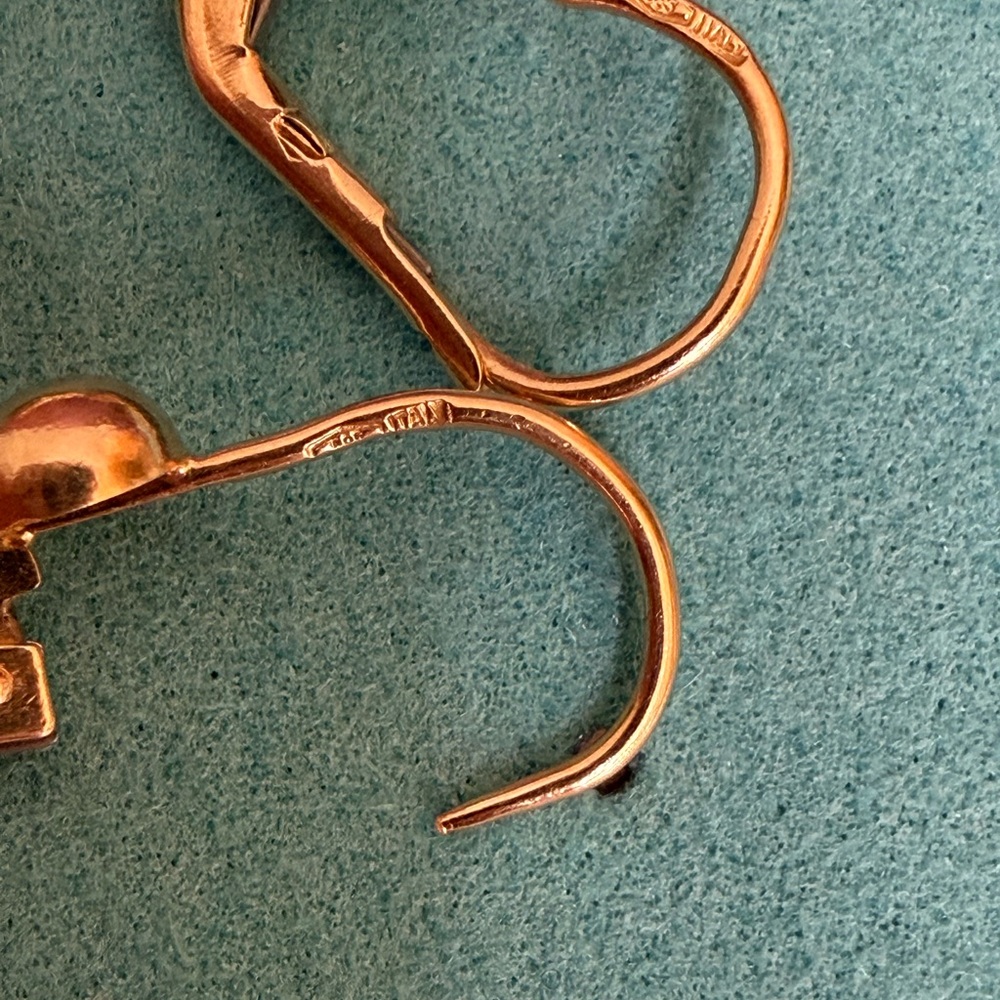 14k Italian Gold Tear Drop Earrings - Picture 4 of 5